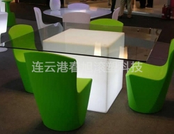 廣東滾塑創意桌椅